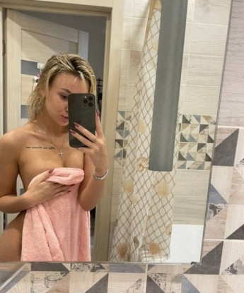 Молодая, страстная и игривая развратница приглашает в гости состоятельных мужчин для ярких встреч. Гарантирую незабываемые эмоции и полное расслабление. Фото мои, без обмана! 3080, 23 года